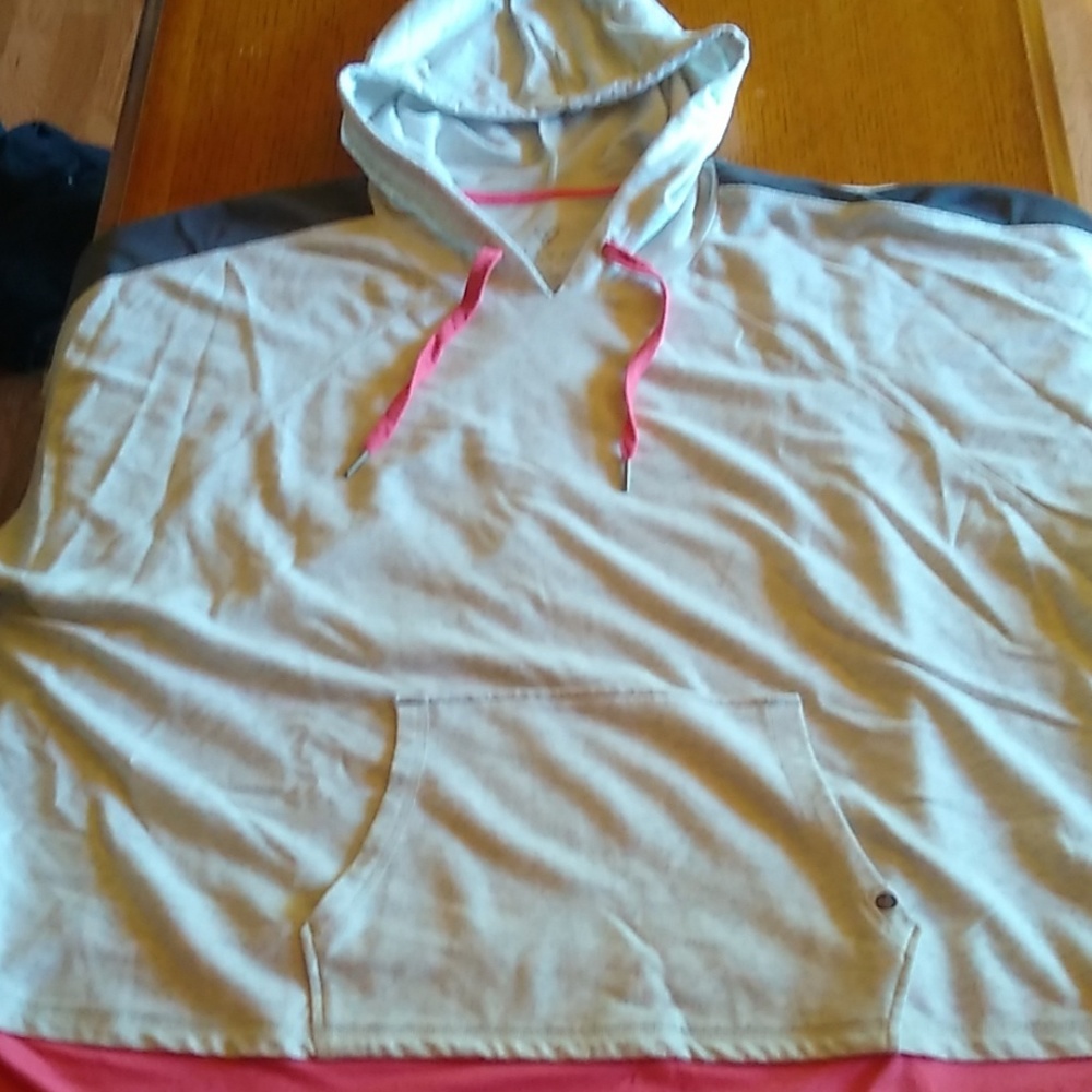 Active short sleeve hoddie